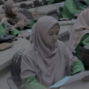 FITRIANINGSIH profile icon