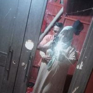 Moms Alif profile icon