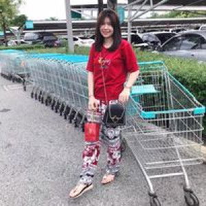 ใบ เฟิร์น profile icon