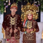 Dhina Purnama profile icon