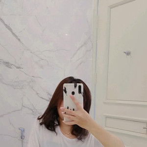 Desy Satyia profile icon