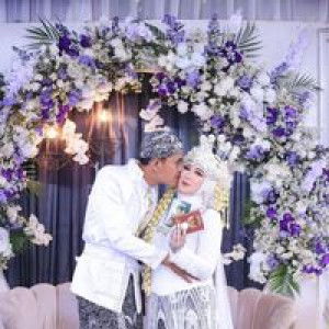 Thia Septia profile icon