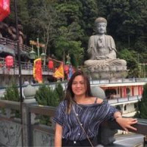 Glaeza Briones profile icon