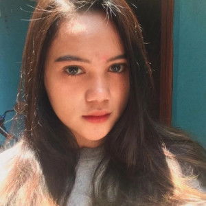 lola anggarani profile icon