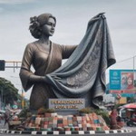 Risma Wati profile icon