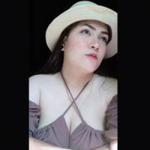 Cia Santos profile icon