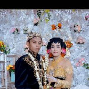 M Dan E profile icon