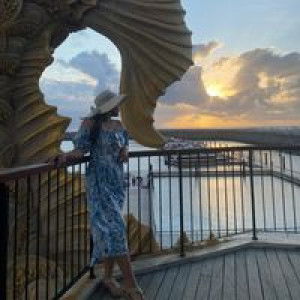 Olilya Chong profile icon