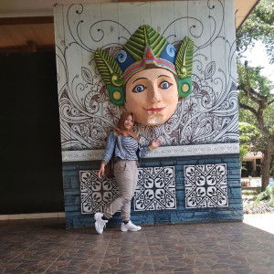 Tutut Widya profile icon