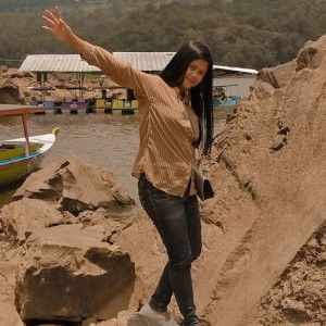 Dina Herdiansyah profile icon