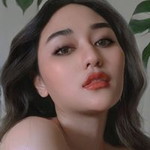 Suthida Sangak profile icon