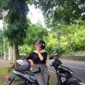 SriMhrnii profile icon