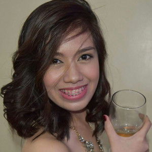 Cheenee Mae Ampoloquio profile icon