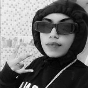 Lnia Lnia profile icon