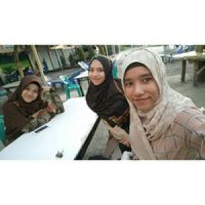 Sari Rati Masrura profile icon