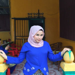 Farra Ellyana profile icon