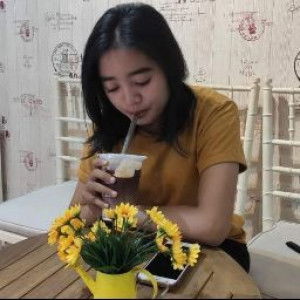 Bella Marcelina profile icon