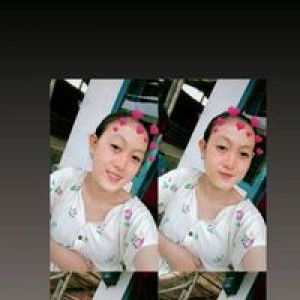 Putri Wahyuni profile icon