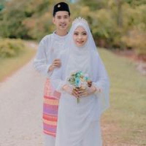 Dewi Saputri profile icon