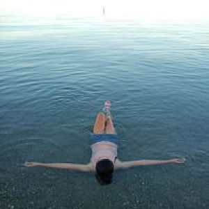 mariel Pamplona profile icon