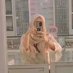 Dewi Nuraini profile icon