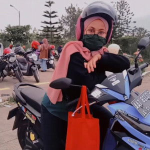 Seli Nuraeni profile icon