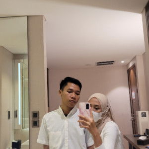 Dewi Dewi profile icon