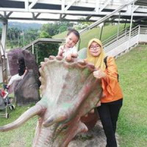 Azie Nimiey profile icon