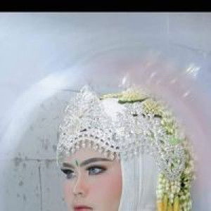 Silvi Nuraeni profile icon