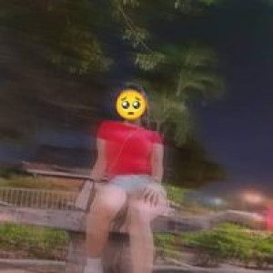 LO VE LY Lim profile icon