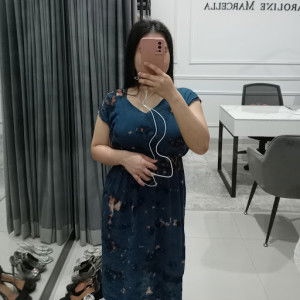 Ayu Safitri profile icon