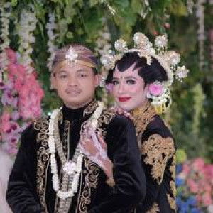 Herlina Oktaviani profile icon