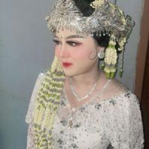 Sania Elawati profile icon