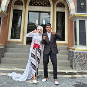 Erna Wati profile icon