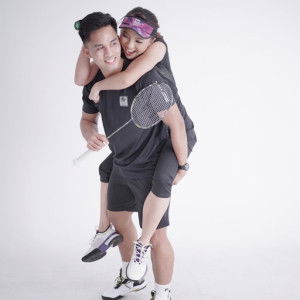 Oxi Gravitasi Putri Syahnawi profile icon