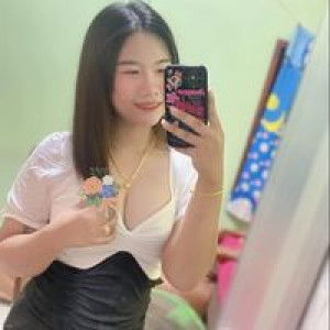 อุ้ม ม. profile icon