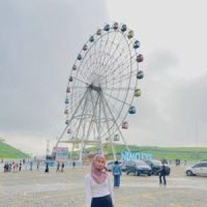 Mimi Helmalia profile icon