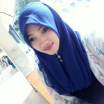 rhea Fitri profile icon