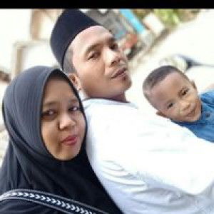 Wiwik Astutik profile icon