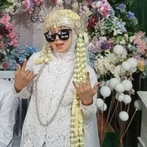 Luluk Puworejo profile icon