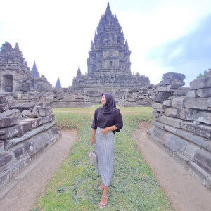 Devi Safitri profile icon