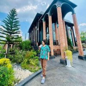 Rose Narisara profile icon