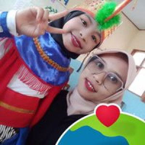 Hestty Yulianie profile icon