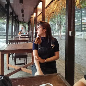 Yanti Rianti profile icon