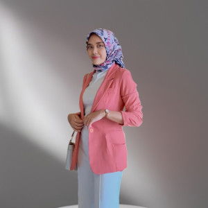 Amira Nur Anisa profile icon