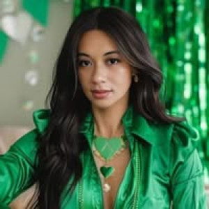 Reina Bataluna profile icon