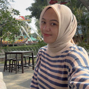 Putri Puspaningtyas profile icon