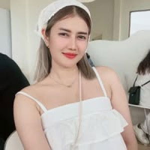 พิชญา ทรัพย์ประเสริฐ profile icon