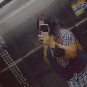 Wage Roxanne profile icon