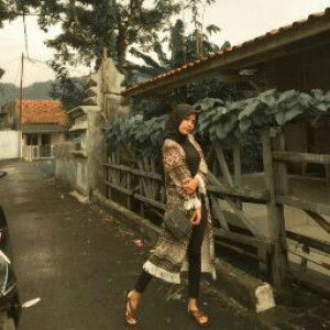 Bunga Kamelia Tiara Rengganis profile icon